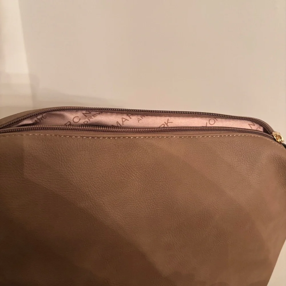 Handbag - Picture 4 of 4